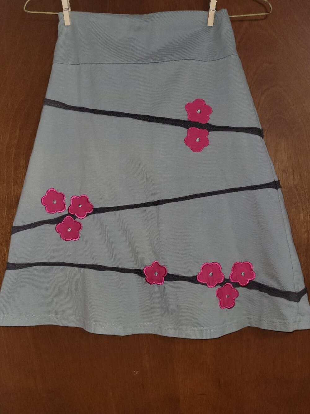 Light blue knee length cotton skirt Small
